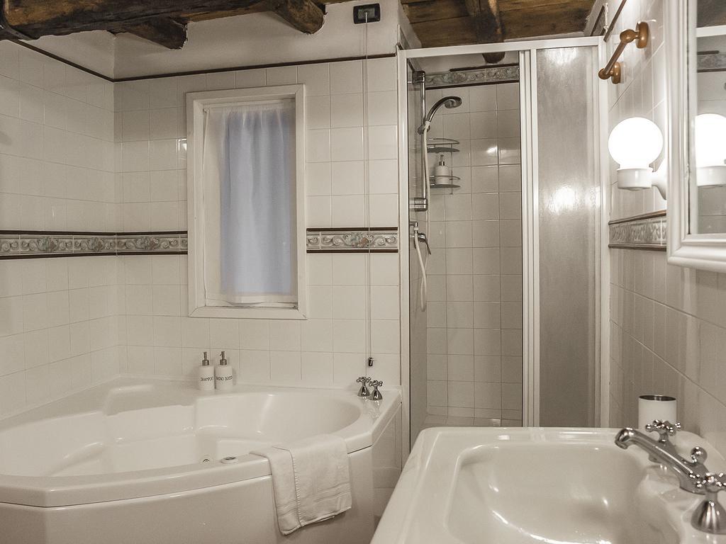 Antica Corte Busto Arsizio Room photo